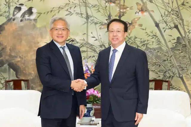 蓝莓外汇代理盘兴铁路建设有序推动